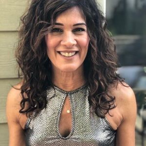 Meet your Posher, Simone